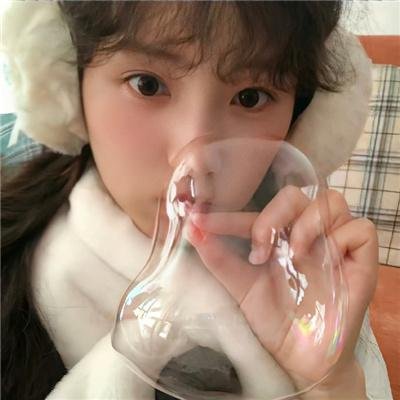 坠雪少女